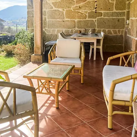 4 Bedroom Cozy Home In As Cernadas