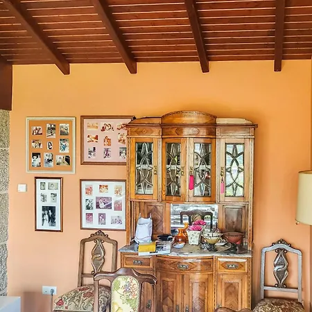 4 Bedroom Cozy Home In As Cernadas Santa Cristina De Cobres