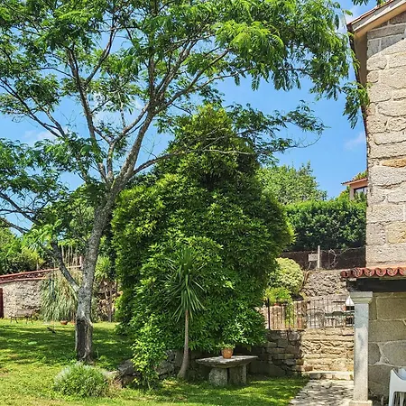Semesterbostad 4 Bedroom Cozy Home In As Cernadas